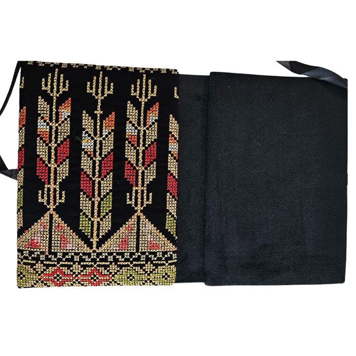 Echoes of Tradition Quran Cover – Multicolor Tatreez Masterpiece