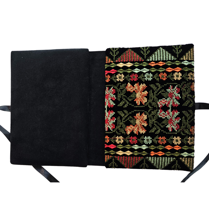 Palestinian Pride – Elegant Tatreez Quran Cover