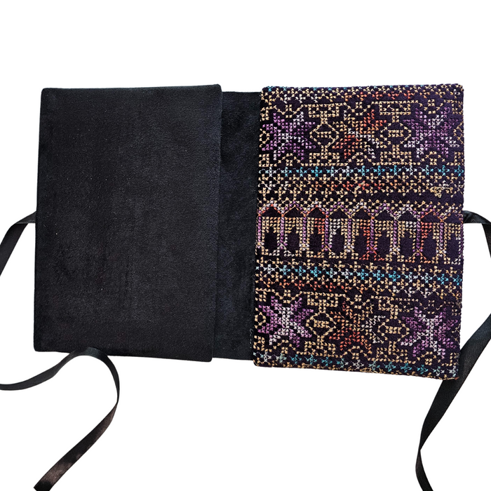 Purple Serenity – Elegant Palestinian Tatreez Quran Cover